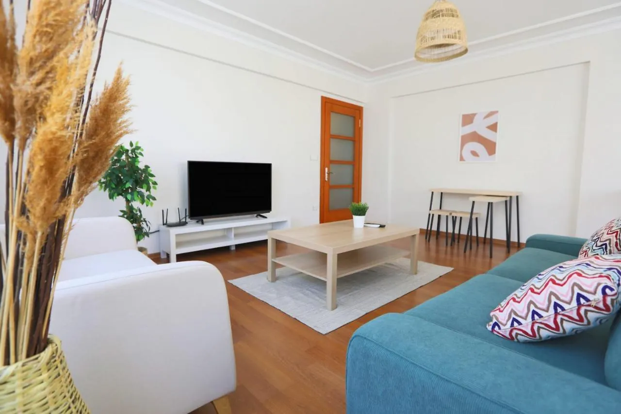 Spacious And Central Flat In Sisli contacts